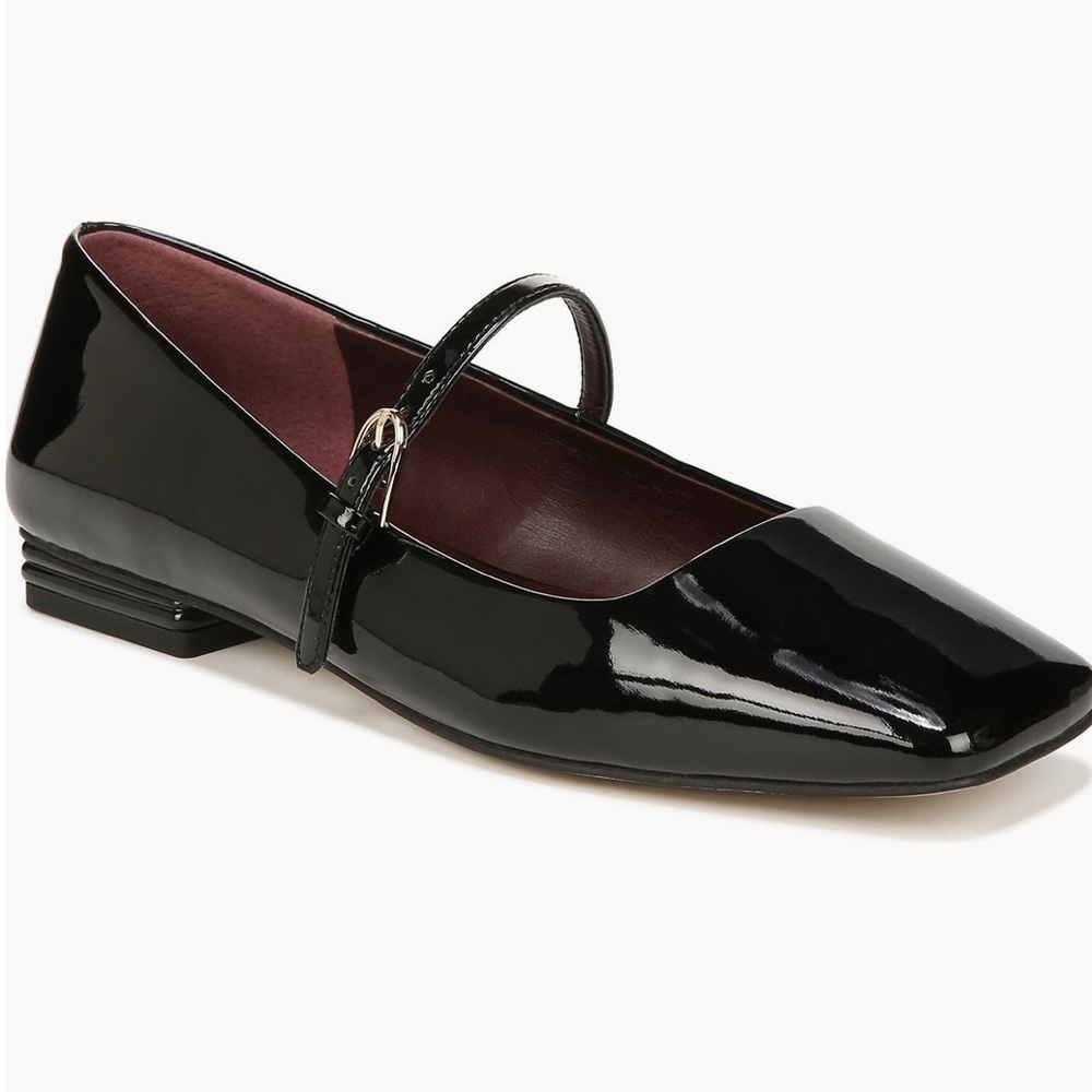 Elegant Black Patent Leather Flats
